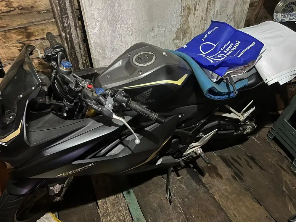 cbr 150 R ABS 2023