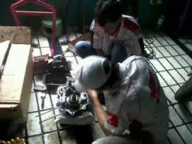 Servis motor panggilan