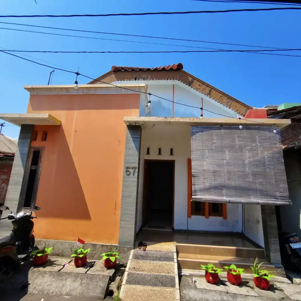 RUMAH KONTRAKAN TENGAH KOTA FULL PERABOT