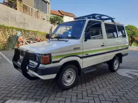 Toyota Kijang Super 1988 Bensin