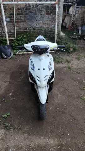 Mio Sporty putih tahun 2007