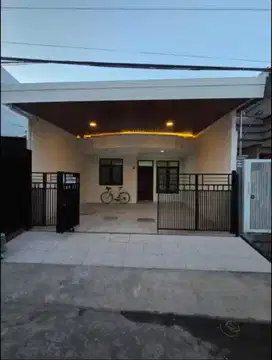 Rumah Baru Renov Babatan Pantai dkt Annyeong, Kota Lama, Mulyorejo