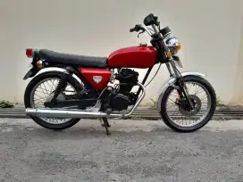 CB 125 1979 merah mulus siap pakai surat lengkap klasik