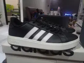 Adidas Court TD second