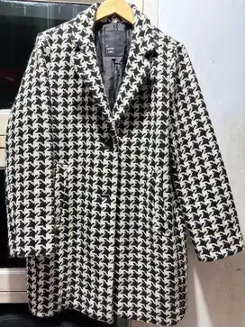Jual preloved Long Outer merk D Onthe Label (Original)