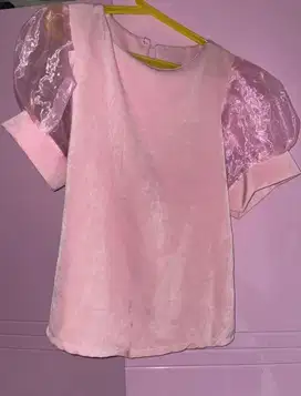 Atasan warna pink