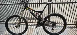 Sepeda DH Fullsus Mongoose S