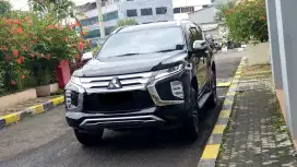 Km 13 ribu mitsubishi pajero sport dakar 2023 hitam sunroof