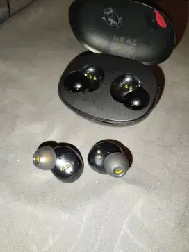 Realme Buds Q second