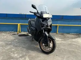 DIJUAL YAMAHA XMAX CONNECTED 2023 BLACK GOLD EDITION