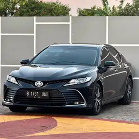 TOYOTA CAMRY 2.5 V AT 2021/2022 FACELIFT SUNROOF BLACK ON BLACK
