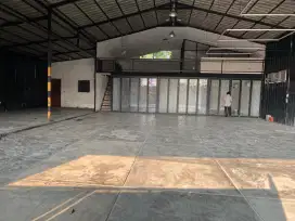 DISEWAKAN GUDANG SIAP PAKAI DEKAT TOL JATIBENING BEKASI KOTA