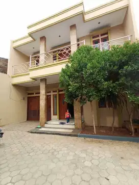 DiSewa Rumah 2 Lantai dkt tol simatupang