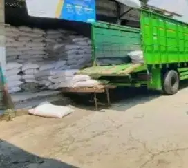 Cari pekerjaan bongkar/muat atau supir