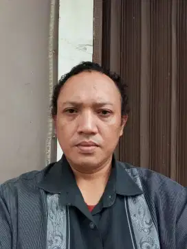 Nyari kerja apa saja yang penting halal dan ada mess