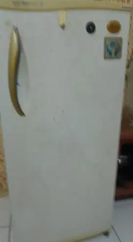 Kulkas 1 pintu masih bagus