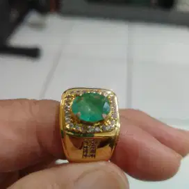 Cincin batu Jamrud Rusia