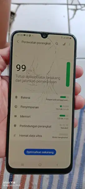 Samsung a50.  4/64. Mnus retak norml lcd orian