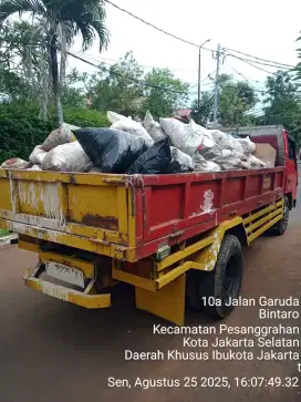 Jasa buang puing dan buang tanah