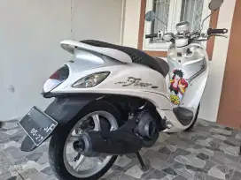 YAMAHA FINO 125 PUTIH
