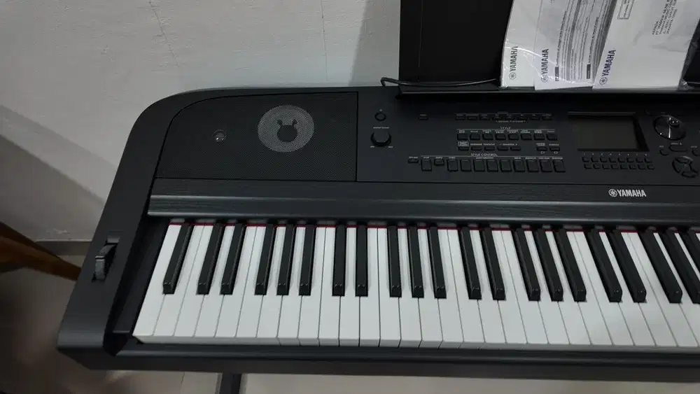 Keyboard Yamaha DGX-670