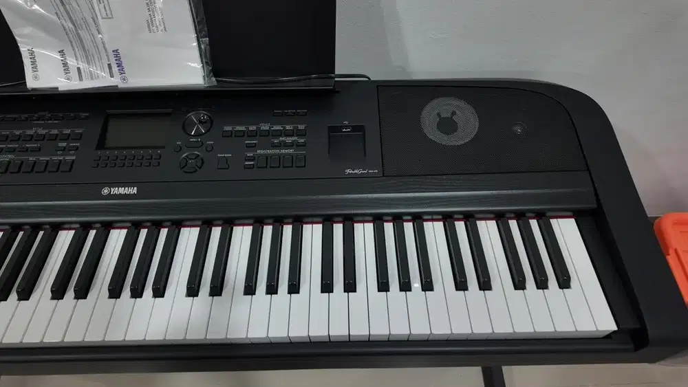 Keyboard Yamaha DGX-670