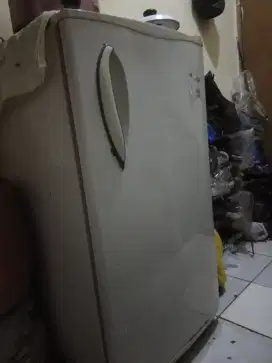 Kulkas jadul 1 pintu