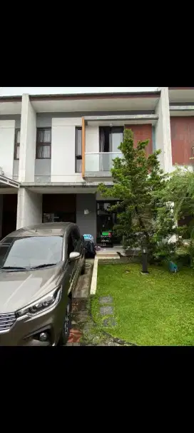 Disewakan Rumah di Delatinos BSD