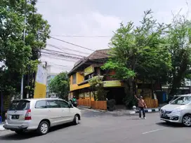 Di sewakan ruang usaha strategis di jalan utama lengkong kecil :