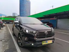 (KM30000)TOYOTA INNOVA VENTURER 2.4 DIESEL NIK 2022 ISTIMEWA KMRENDAH