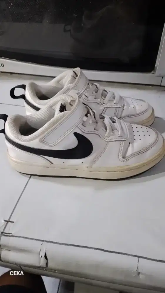 Sepatu anak size 31