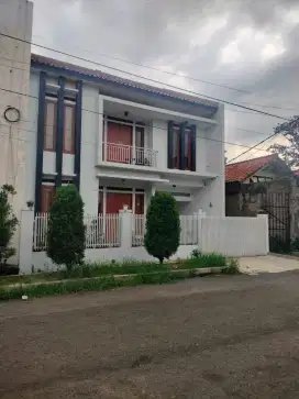 Rumah minimalis siap huni lingkungan nyaman di turangga buah batu