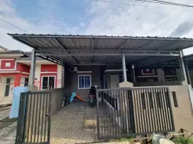 Di jual rumah SIAP HUNI