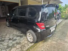 Honda Freed 2009 Bensin