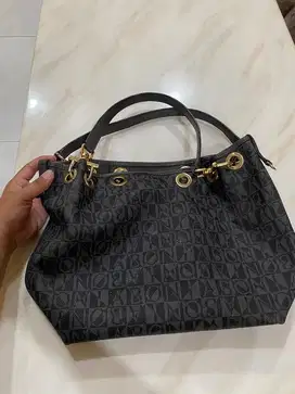 Preloved tas bonia