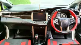 Full Ors Innova Reborn V Diesel Solar 2021/2022 Matic AT Putih KIM