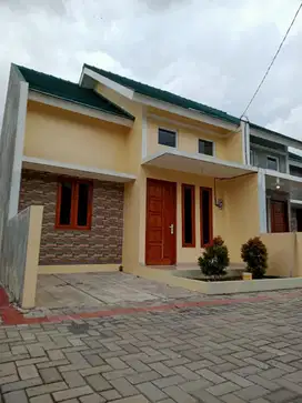 RUMAH SIAP HUNI MOJOLABAN SUKOHARJO TIMUR PASAR KLIWON SOLO SURAKARTA