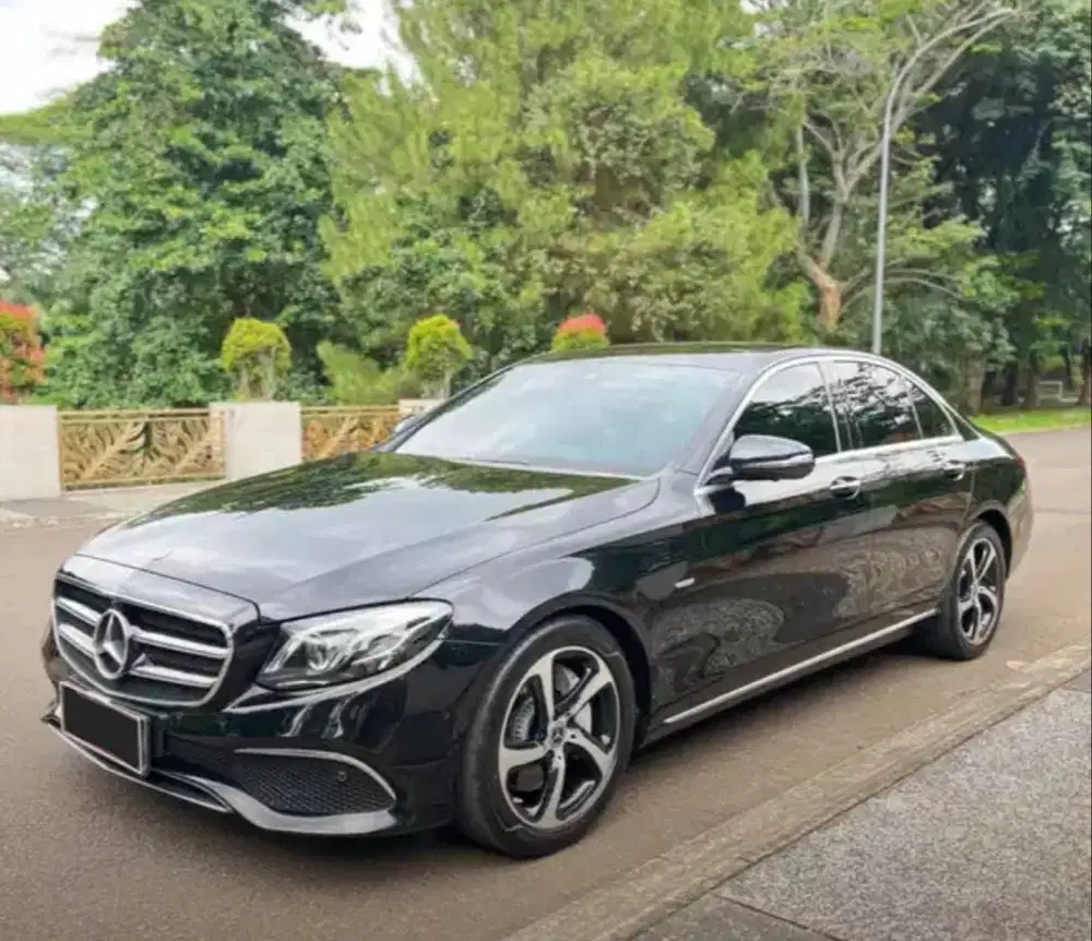 2019 MERCEDES BENZ E300 SPORT STYLE B Ganjil Pjk 3/2026 Kredit Dp 25jt