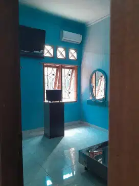 Sedia kamar kost