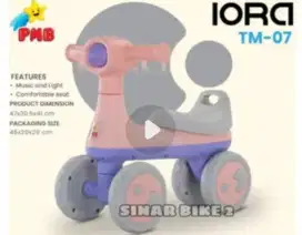 Scooter merk IORD PMB Toys