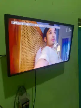 Sharp 24 inchi stb dan antena indoor