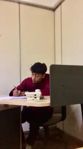 Di butuhkan 30 staf kantor