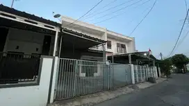 Rumah Baru Renovasi, Strategis di Narogong Bekasi
