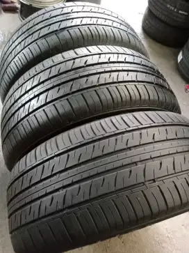 Dunlop grandtrek 275 50 R21