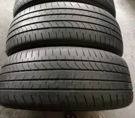 Bridgestone dueler 235 55 R20