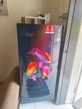 Kulkas Polytron 1 Pintu Kapasitas 180 Liter 75 Watt Masih seperti Baru