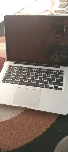 Macbook mati total kita bantu service ya