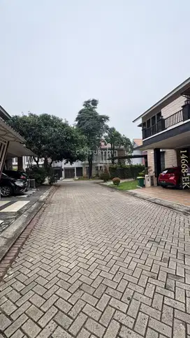 Dijual rumah siap huni & kondisi terawat di Discovery Bintaro