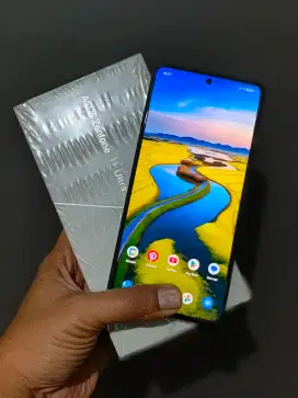 Asus zenfone 11 ultra 12 /256 lengkap original bawaan