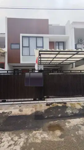 Dijual rumah bangunan baru Taman Modern